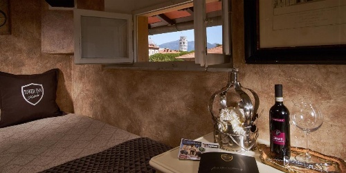 Villa Tower Inn image 10