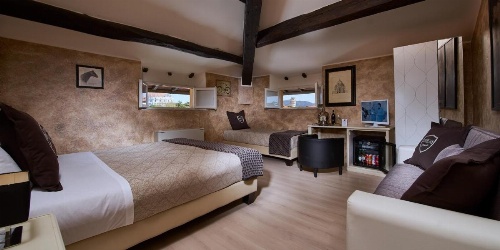 Villa Tower Inn image 11