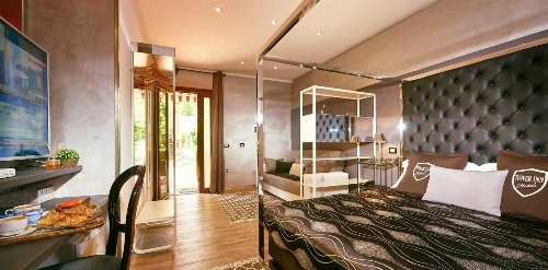 Villa Tower Inn image 4